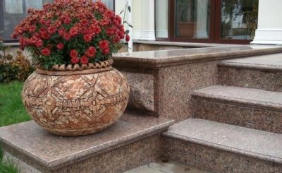 ступени из гранита